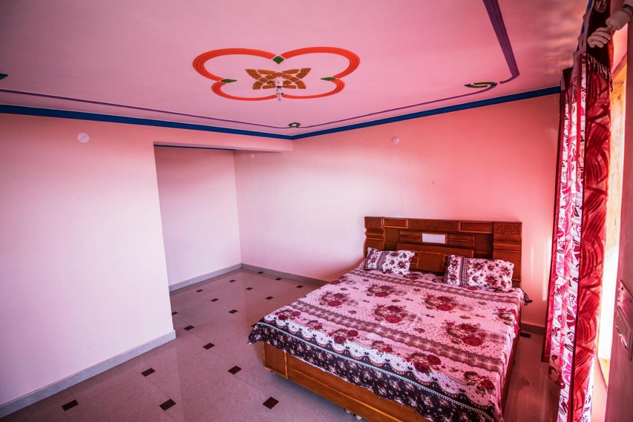 דרמסאלה Orange Guest House Dharmkot מראה חיצוני תמונה